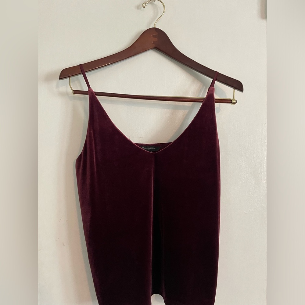 Maroon velvet camisole - size small - banana republic